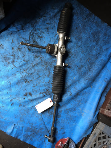 911 Steering Rack Assembly 

missing 1 outer tie rod and one end - 914.347.010.06