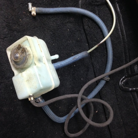 911 Brake Fluid reservoir, blue hoses cap 1987-89 - 911.355.017.04