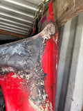 911 Fender passenger right slight burn damage 1986 - 911.503.032.11