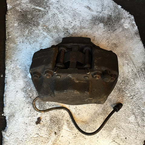 911 Rear brake caliper driver with straight feed line - 911.352.425.00