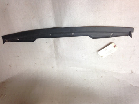 993 Rear Center reflector top trim filler 95-98 - 993.559.621.00