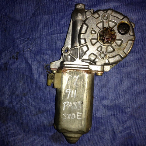 911 Power Window MOTOR metal right passenger 1987 only plug on flat side 74-86 coupe/targa - 911.624.014.41