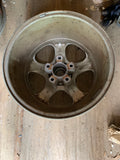 993 Cup Wheel 9Jx17H2 Italy et 15 needs refinishing -